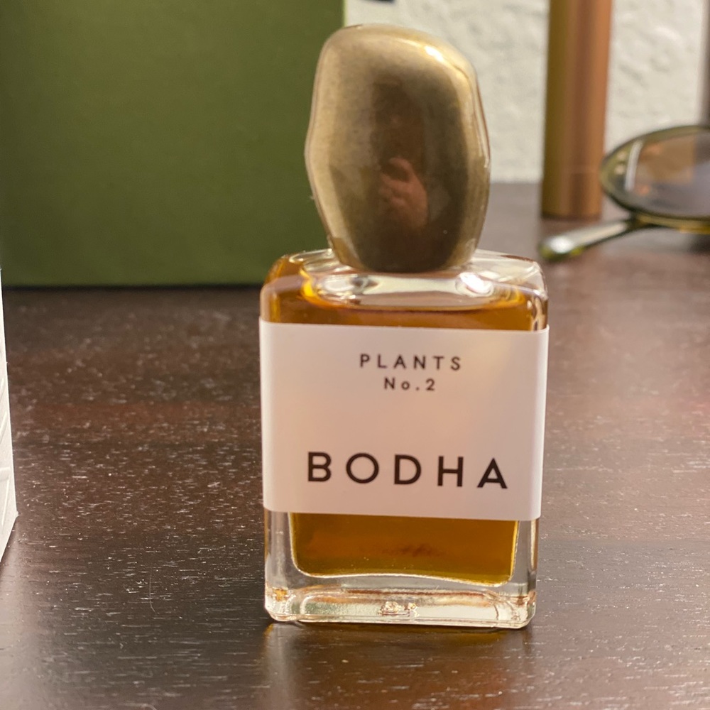 Bodha Plants perfume oil 15 ml (almost brand new, used only 3 times)
